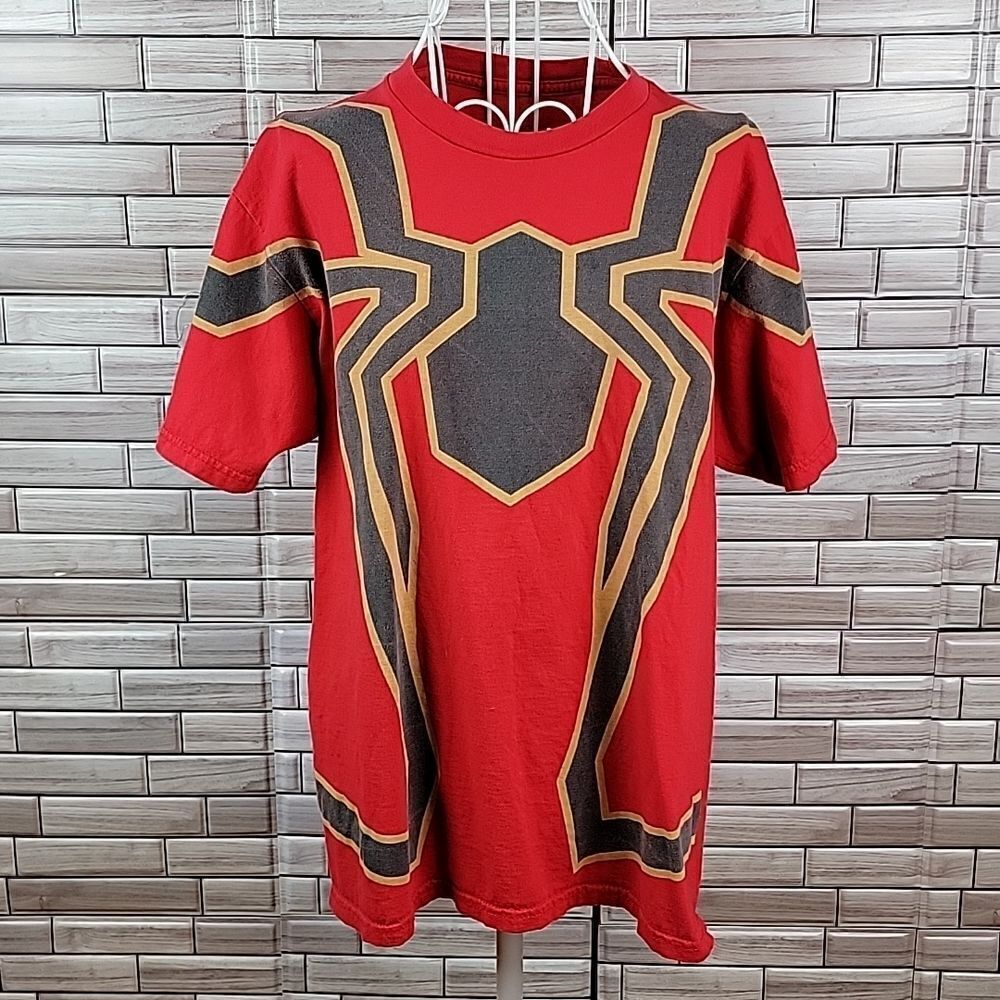 Marvel Avengers spider man T-Shirt Size M Plus one more item.